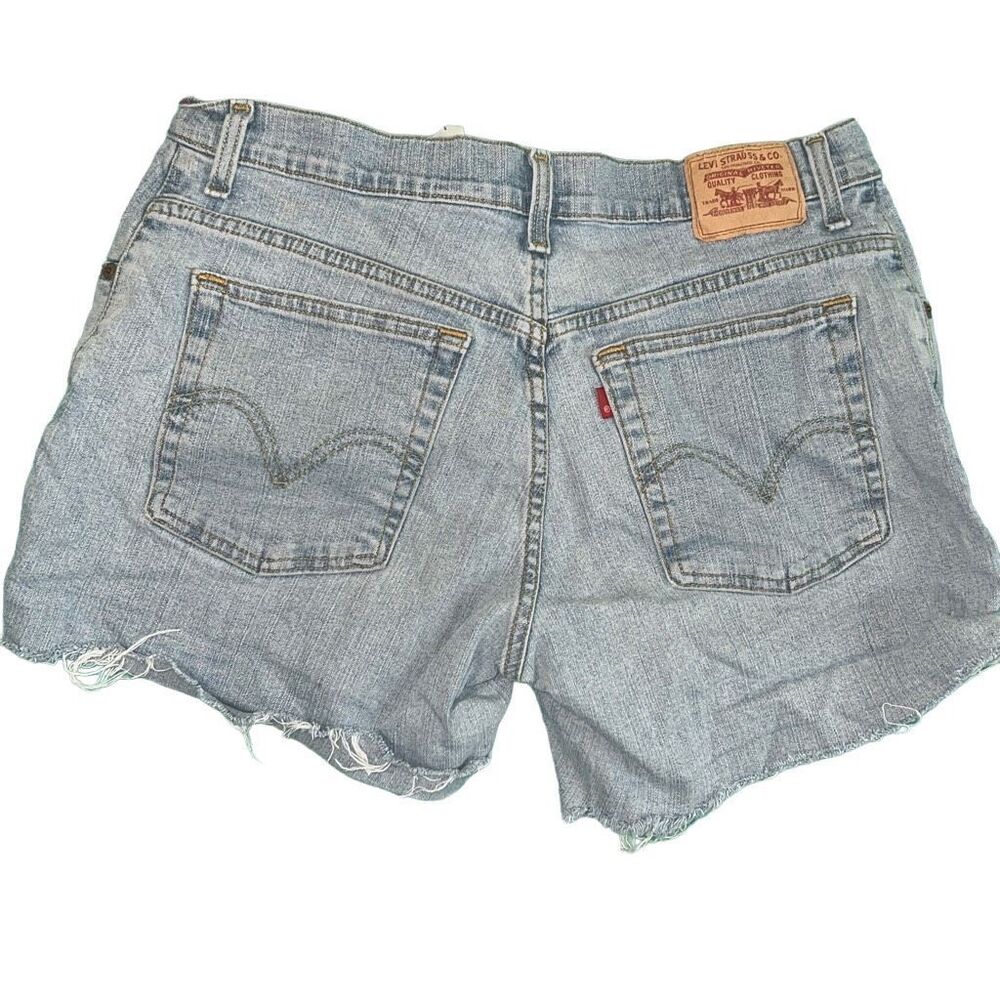 Levi’s 550 Shorts